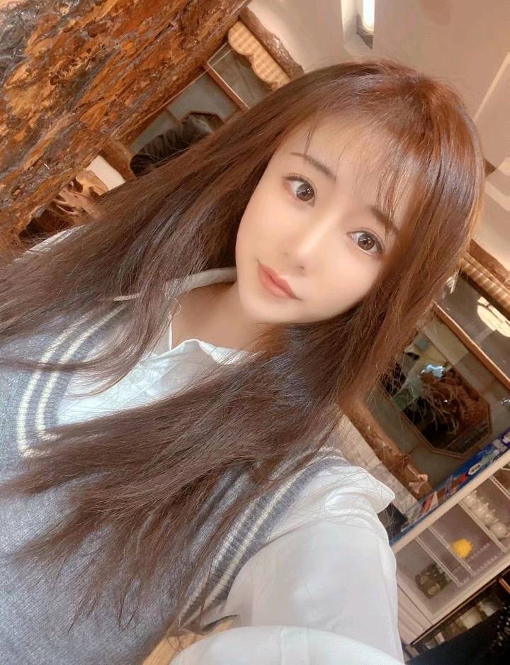 气质怡人小灵