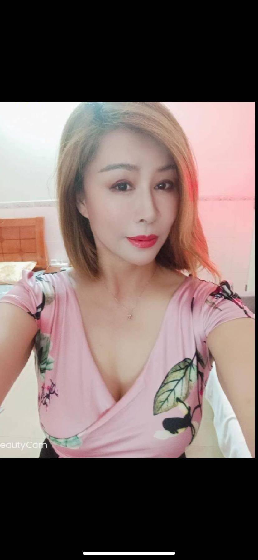 胸大风sao熟女