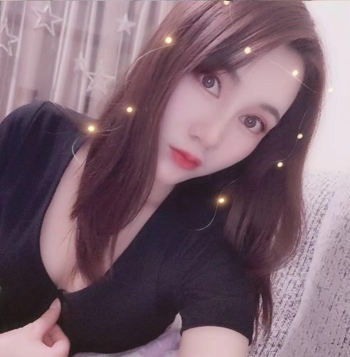 南山美女露西