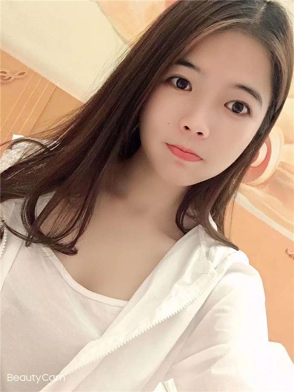 深圳19岁性感美女,特Sao,很有女朋友的感觉